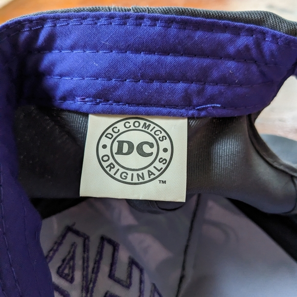 DC Comics Officially licenced Batman Joker baseball cap - Picture 4 of 4